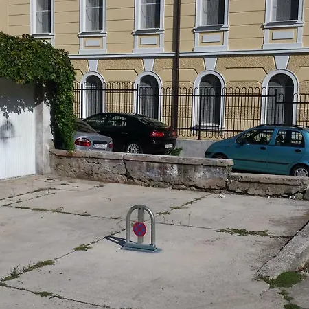 Апартаменты 